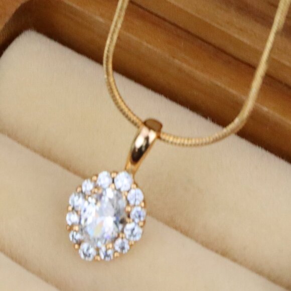 "Oval White Pendant with Halo Design in Gold-Plated Brass Setting, XPPT1812 - Picture 2 of 14